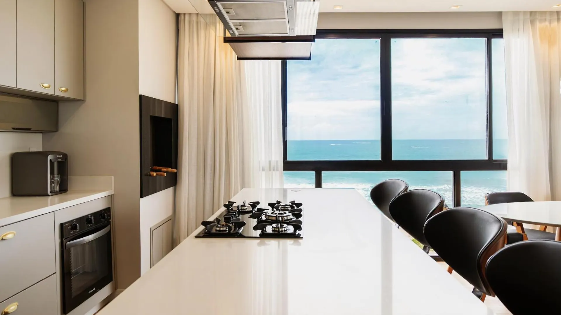 Conforto E Estilo Vista Para O Mar Hidromassagem Wi-Fi Ar Condicionado Vaga Privativa E A Passos Da Praia Barra Velha  Appartamento